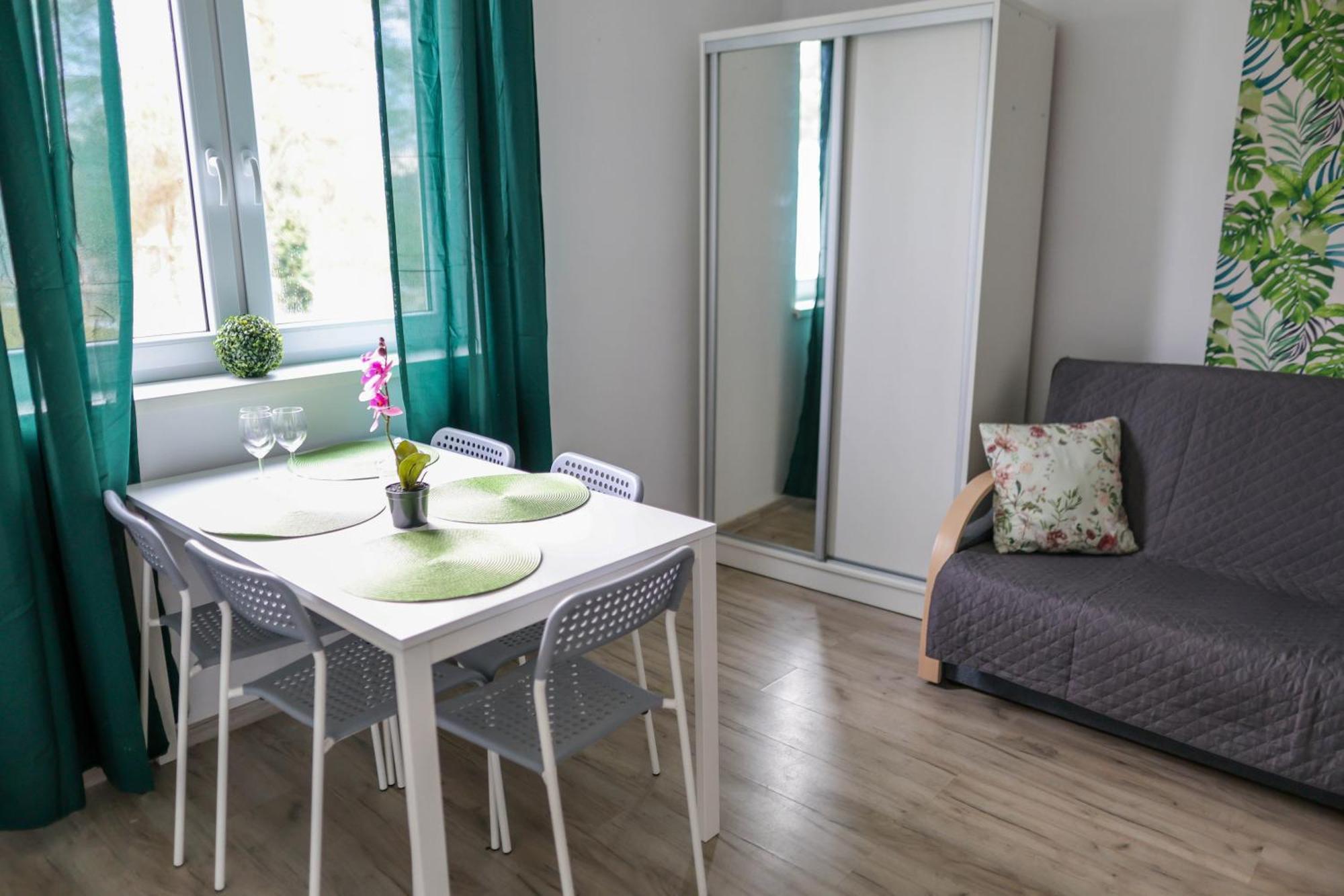 Apartamenty Poddabek- Basen Kryty, Sauna, Animacje Dla Dzieci , Malpi Gaj, Baseny Na Dachu Поддомбе Экстерьер фото