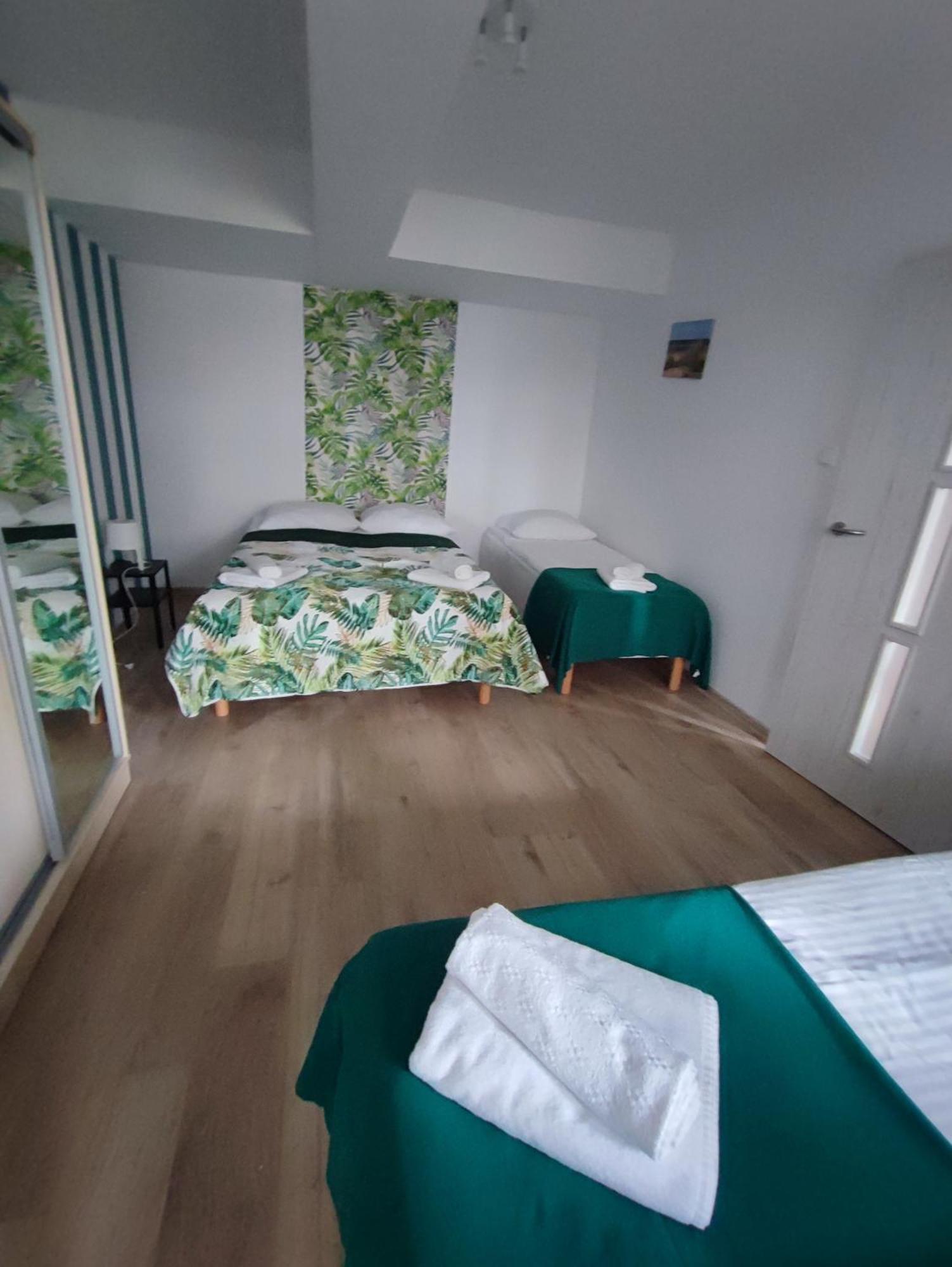 Apartamenty Poddabek- Basen Kryty, Sauna, Animacje Dla Dzieci , Malpi Gaj, Baseny Na Dachu Поддомбе Экстерьер фото