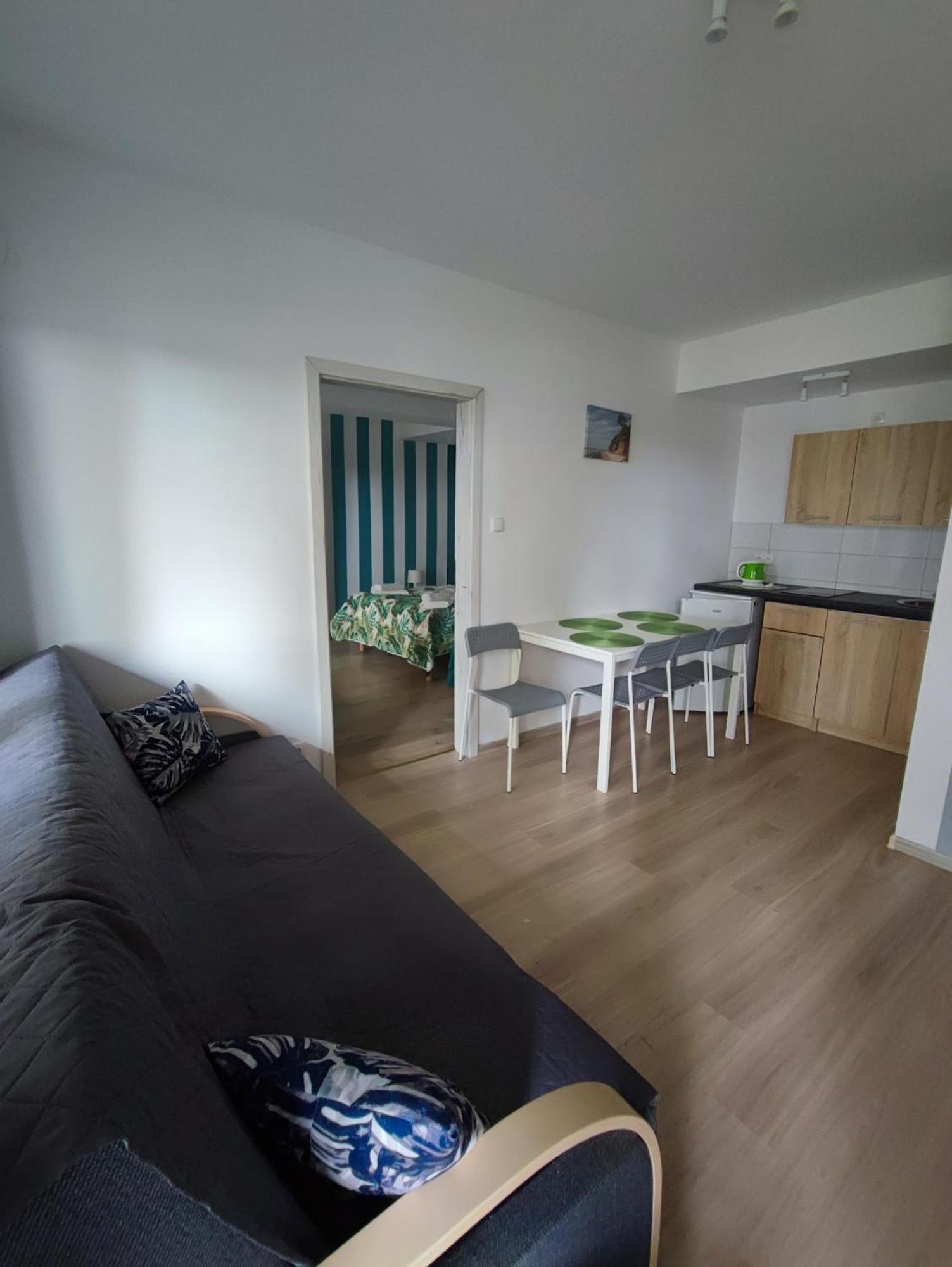 Apartamenty Poddabek- Basen Kryty, Sauna, Animacje Dla Dzieci , Malpi Gaj, Baseny Na Dachu Поддомбе Экстерьер фото